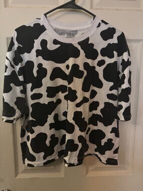 Hot Topic Black and White Cow Print Tee